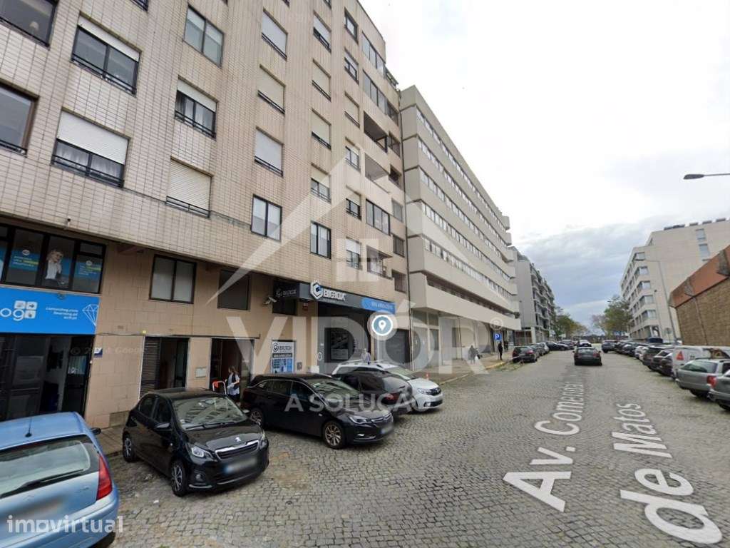 Garagem Parqueamento na Av. Comendador Ferreira de Matos - Grande imagem: 2/7