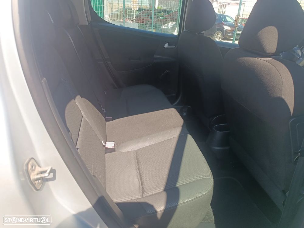 Peugeot 207 1.4 16V Trendy - 23
