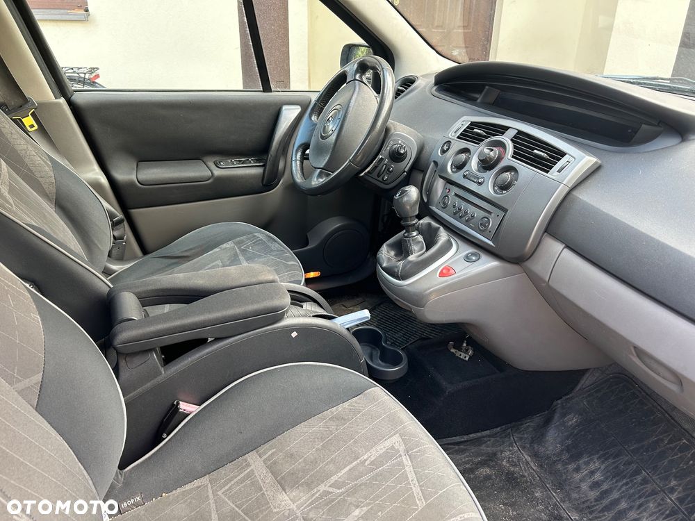 Renault Scenic 1.9 dCi Luxe Privilege - 3