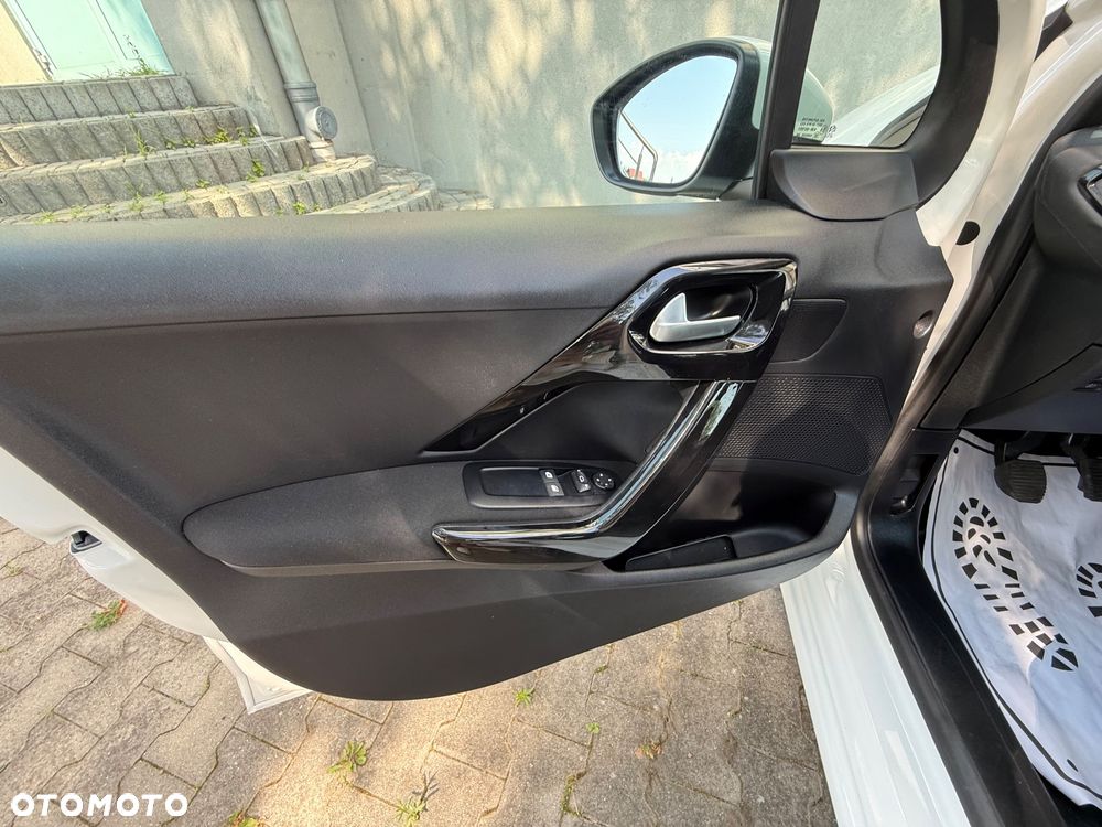 Peugeot 208 1.6 BlueHDi Active S&S - 30