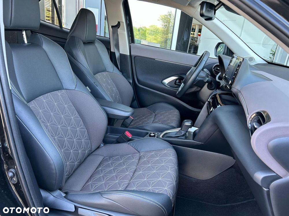 Toyota Yaris Cross - 10
