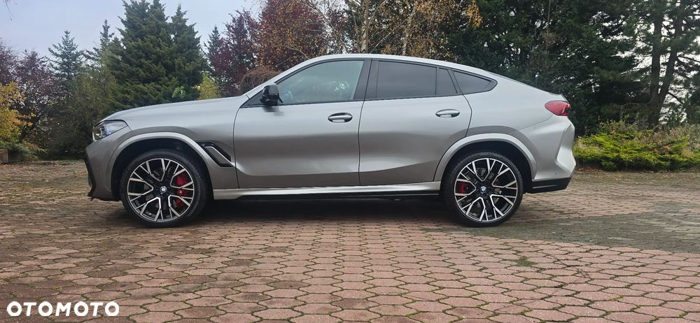 BMW X6M - 10