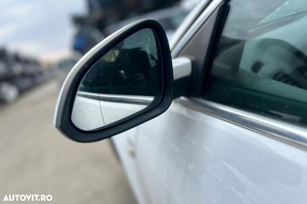 OGLINDA STANGA/DREAPTA cu rabatare electrica OPEL INSIGNIA FACELIFT - AN 2015 - 2