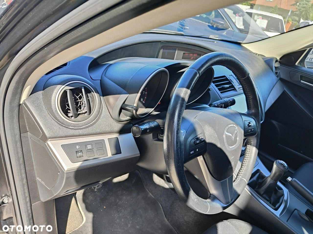 Mazda 3 - 12
