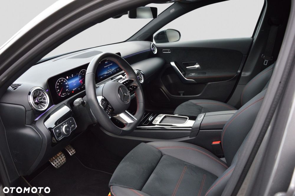 Mercedes-Benz Klasa A 200 AMG Line 7G-DCT - 13