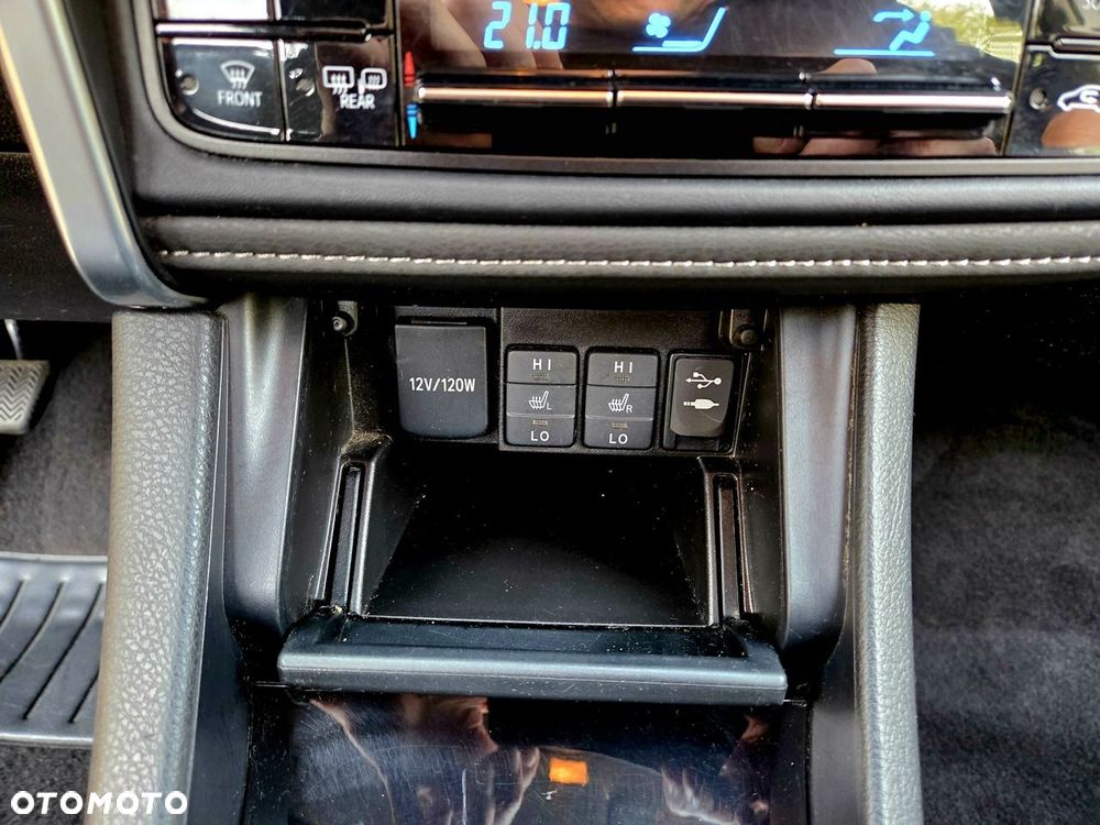 Toyota Corolla - 17