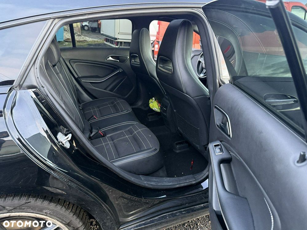 Mercedes-Benz CLA - 18