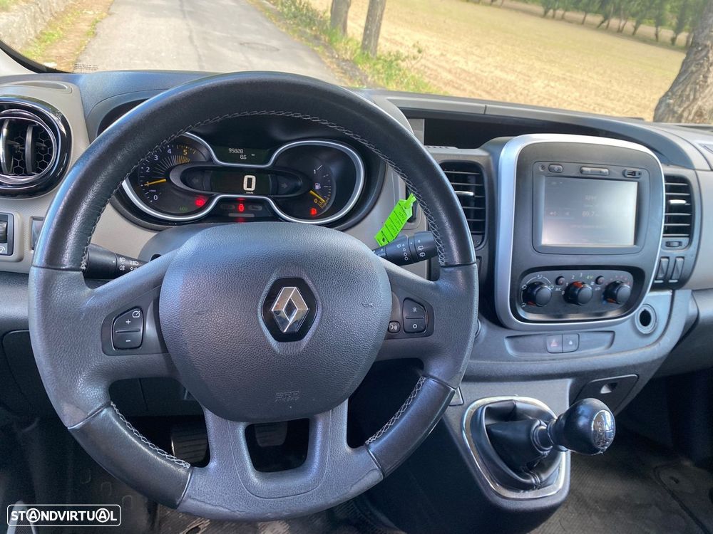Renault Trafic - 13