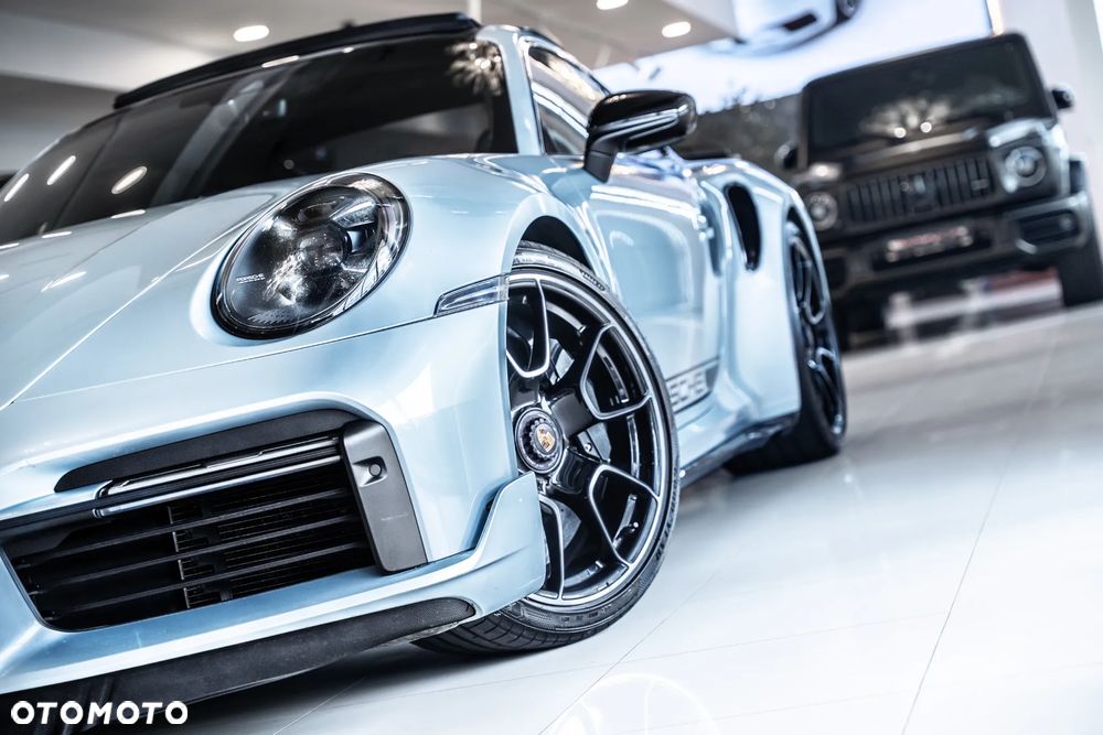 Porsche 911 Turbo S - 8