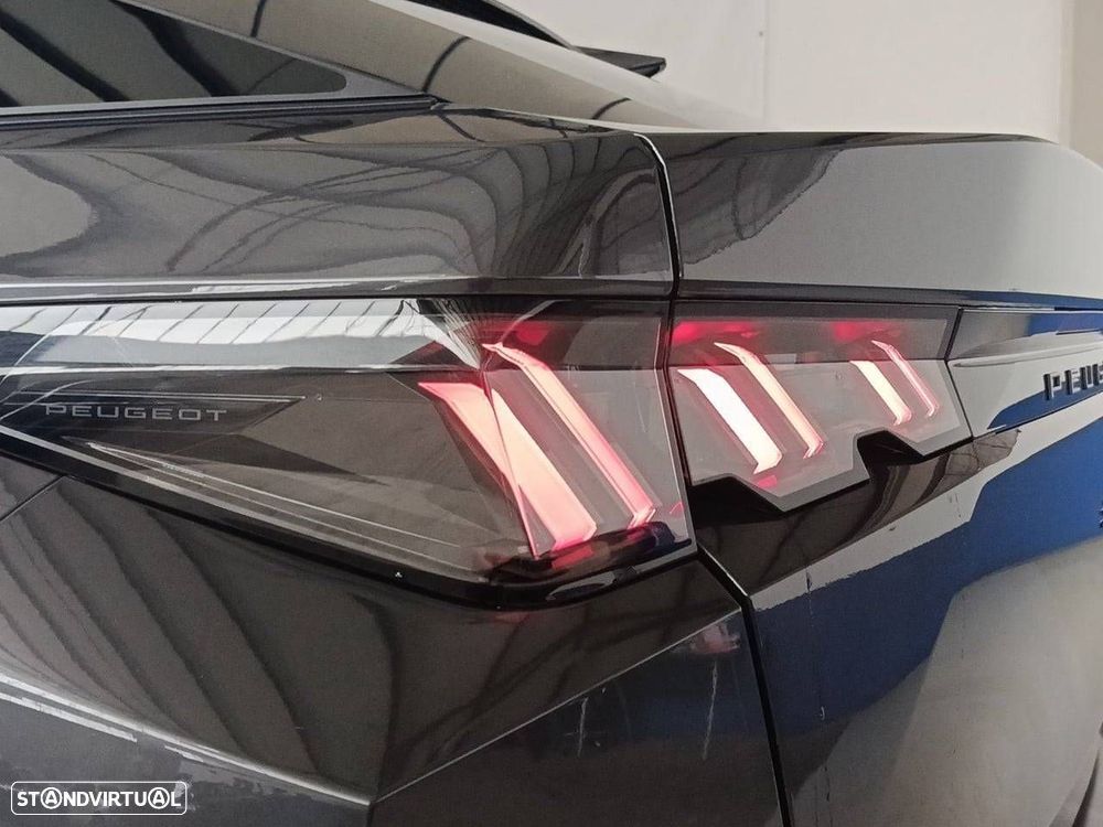 Peugeot 3008 1.2 Hybrid Allure e-DCS6 - 26