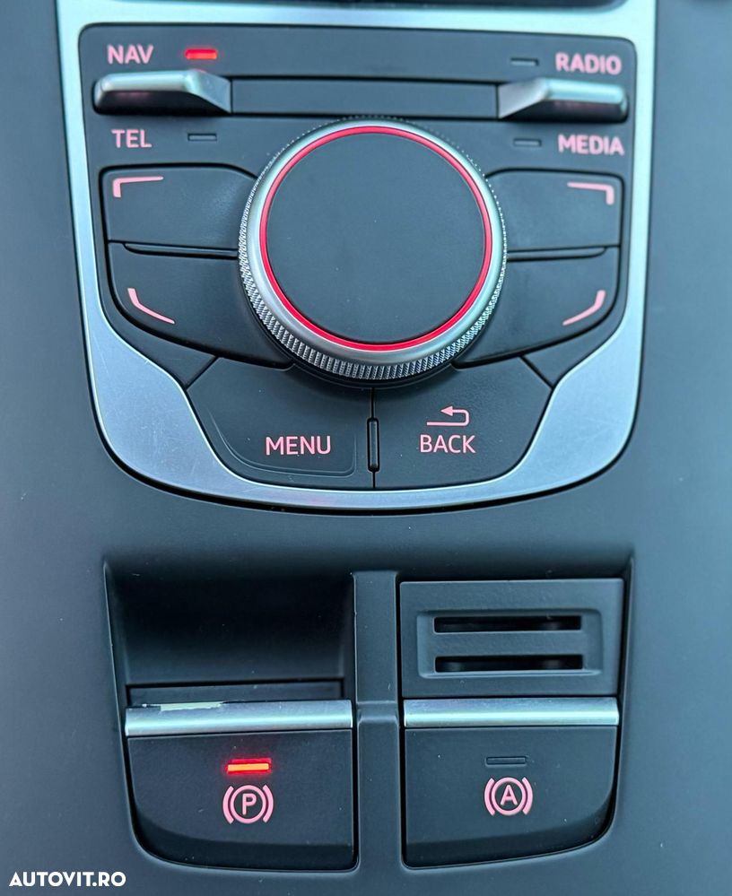 Audi A3 Sportback 1.6 TDI DPF Ambition - 27
