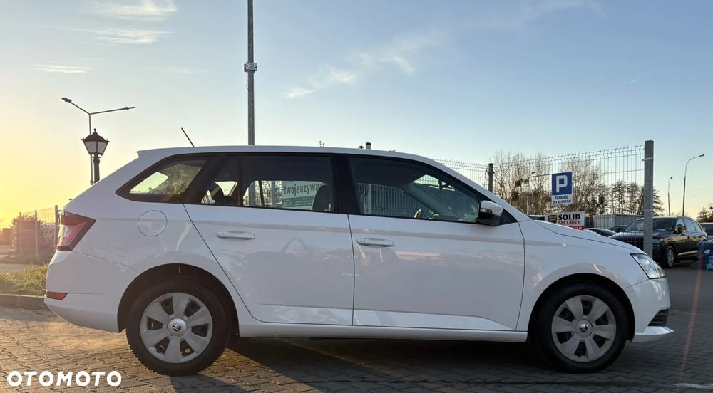 Skoda Fabia 1.0 TSI Ambition - 4