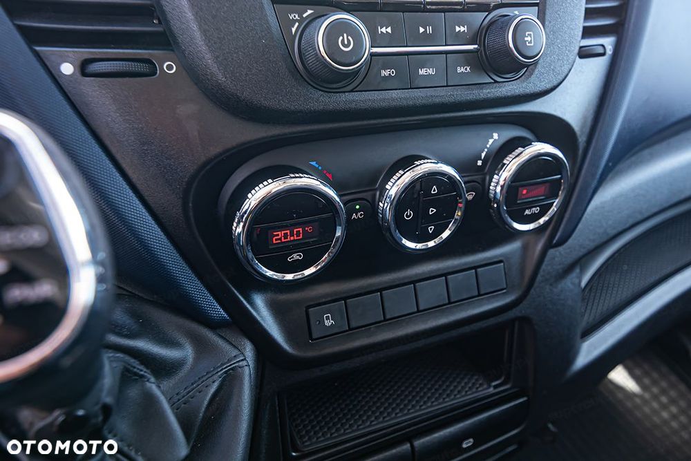 Iveco Daily 35S18 L4H2 Hi-Matic 3.0 180KM - 25