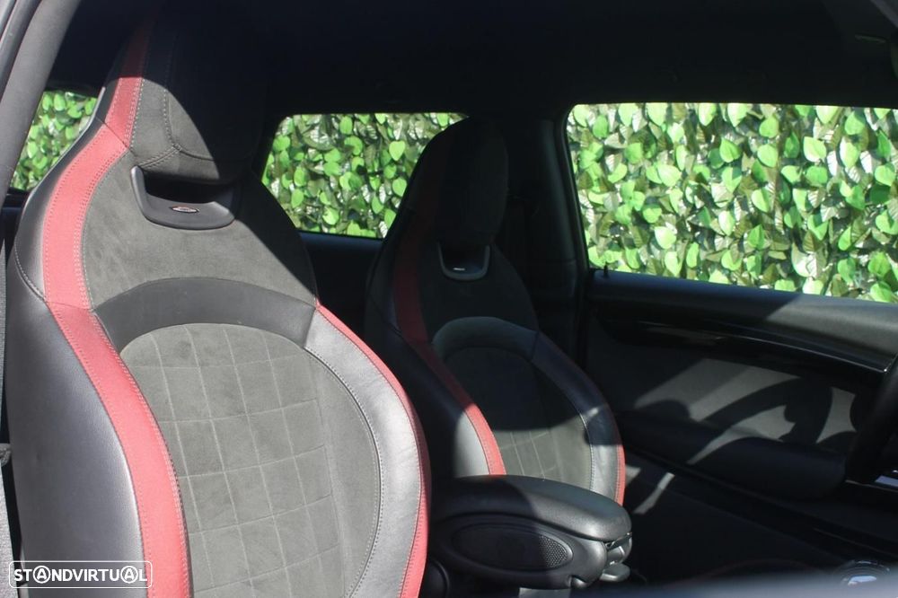 MINI 3 Portas John Cooper Works Auto Desportiva - 12
