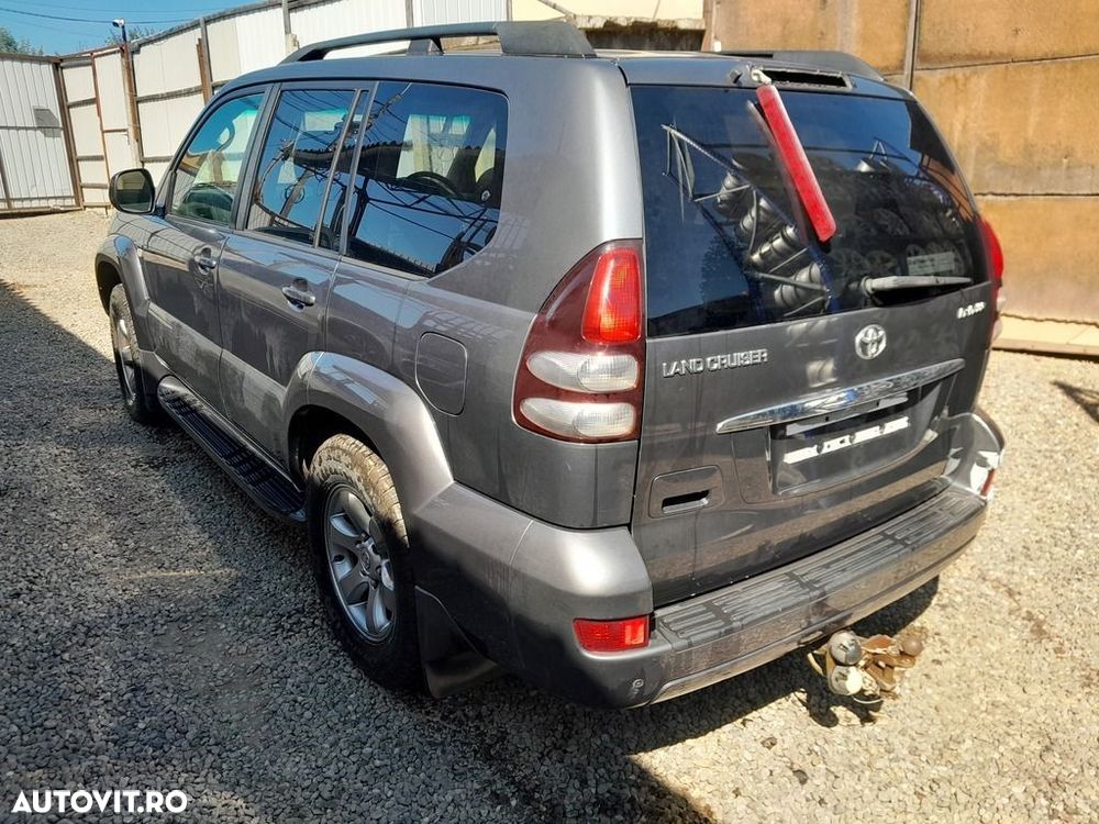 Dezmembrari dezmembrez  Toyota Land Cruiser J12 2002 - 2010 - 3