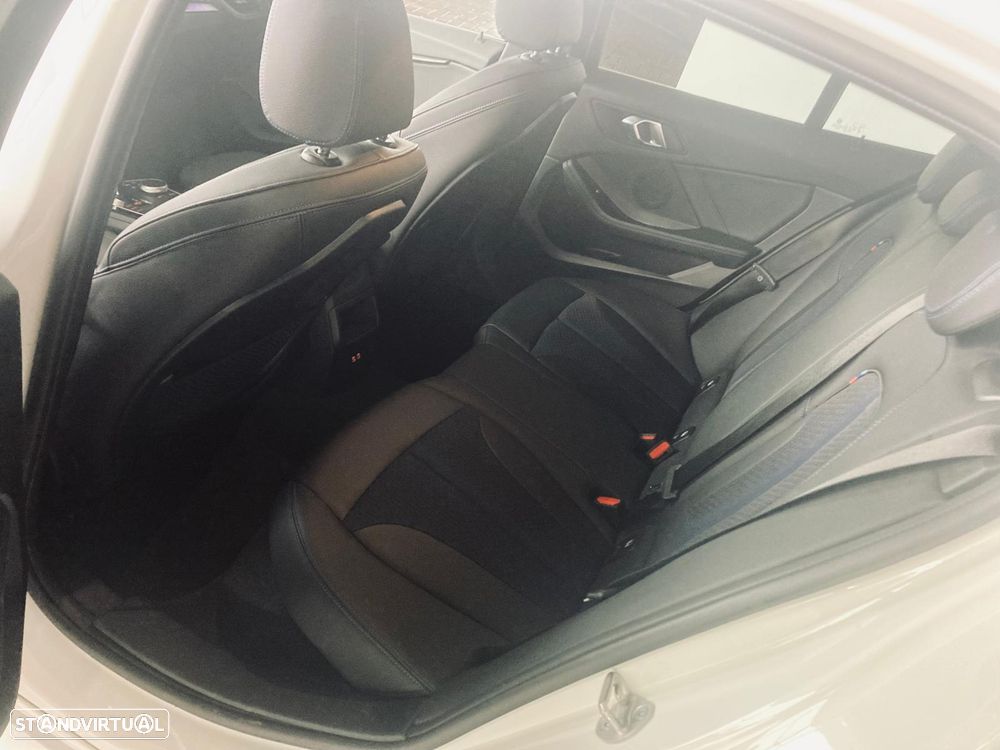 BMW 116 d Pack Desportivo M Auto - 10