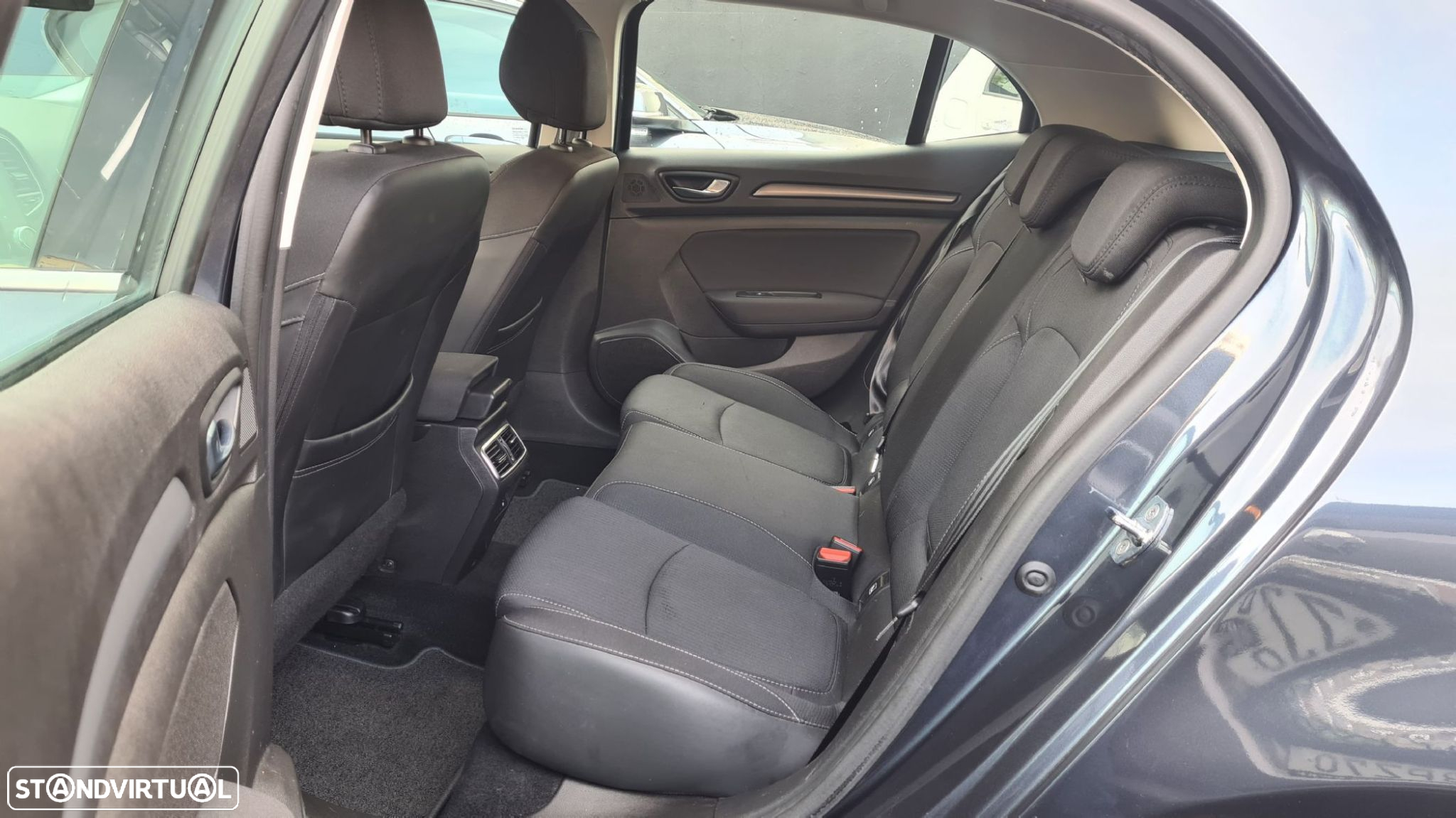 Renault Mégane 1.5 Blue dCi Intens - 45