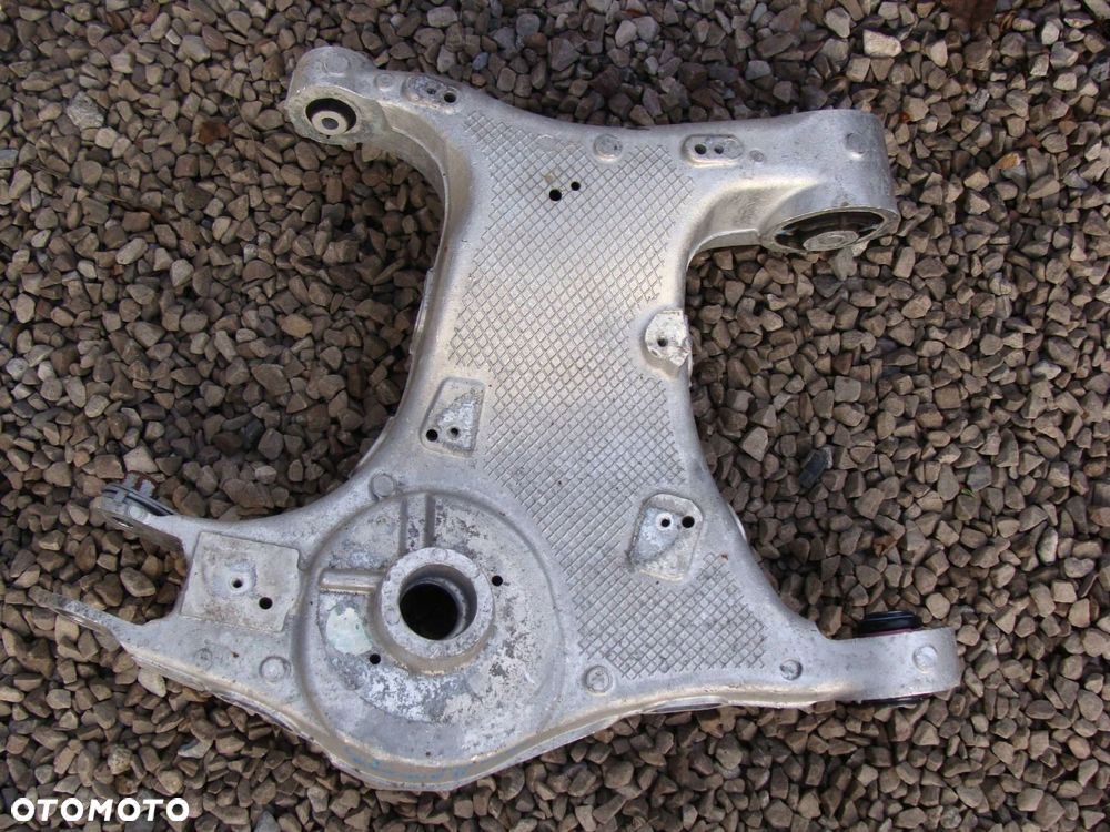 wahacz lewy tył f-pace evoque ii fk725b531ag - 1