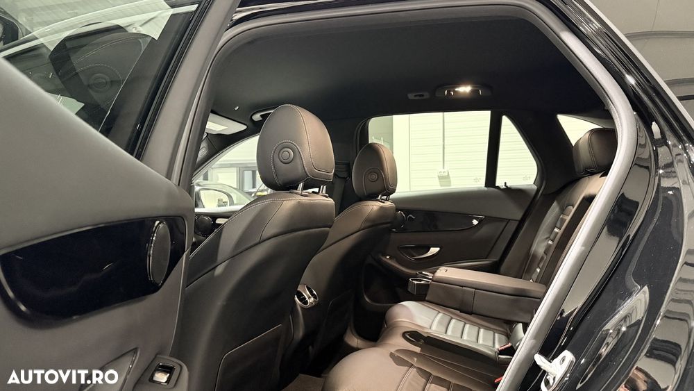 Mercedes-Benz GLC 300 e 4Matic 9G-TRONIC - 23