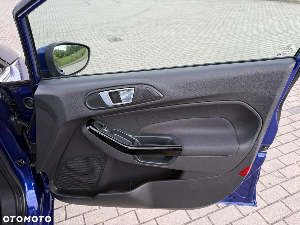 Ford Fiesta 1.0 EcoBoost STart-Stop Titanium - 28