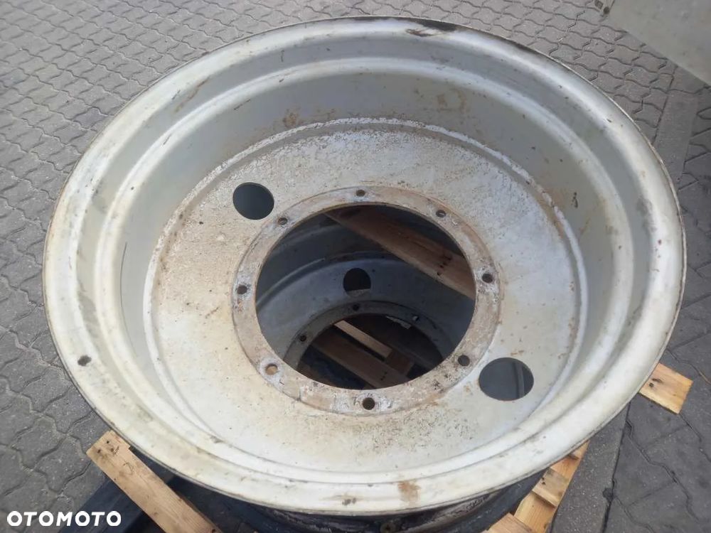 Felgi 15x28 Case MXM155 - 5