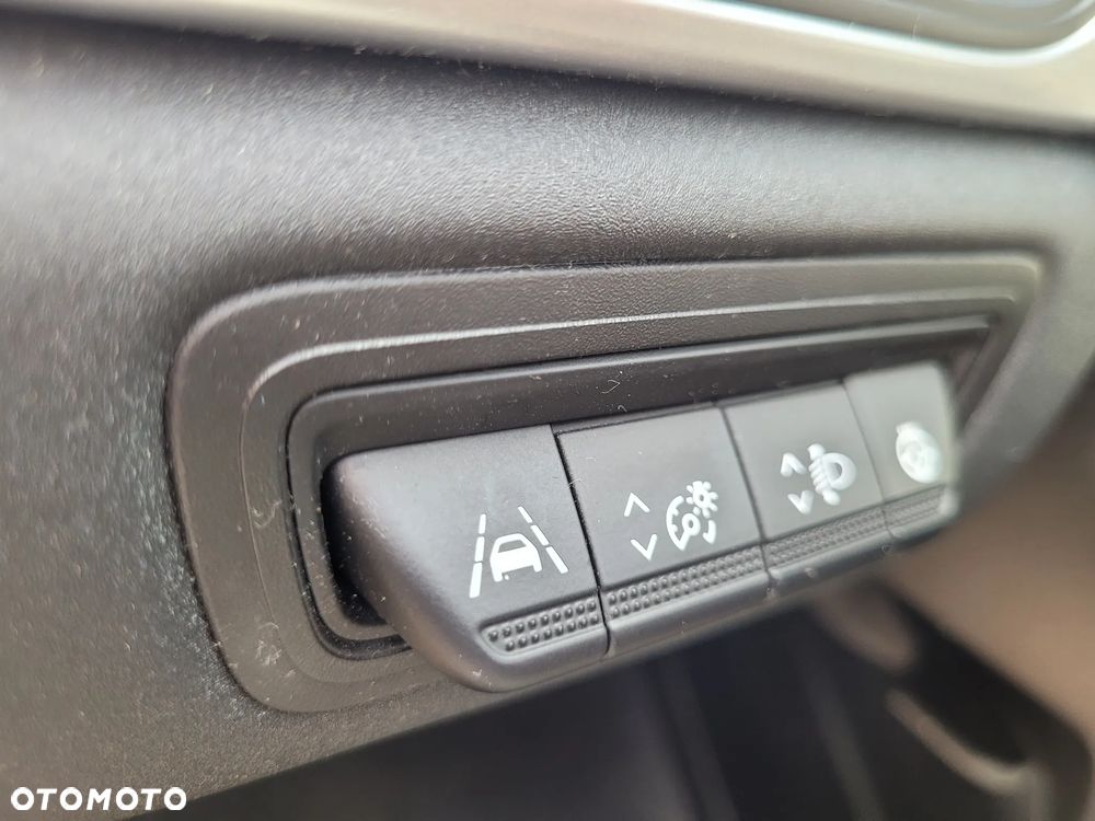 Renault Captur TCe Mild Hybrid 140 EDC GPF EVOLUTION - 18