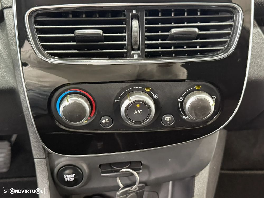 Renault Clio Sport Tourer 0.9 TCE Limited - 31