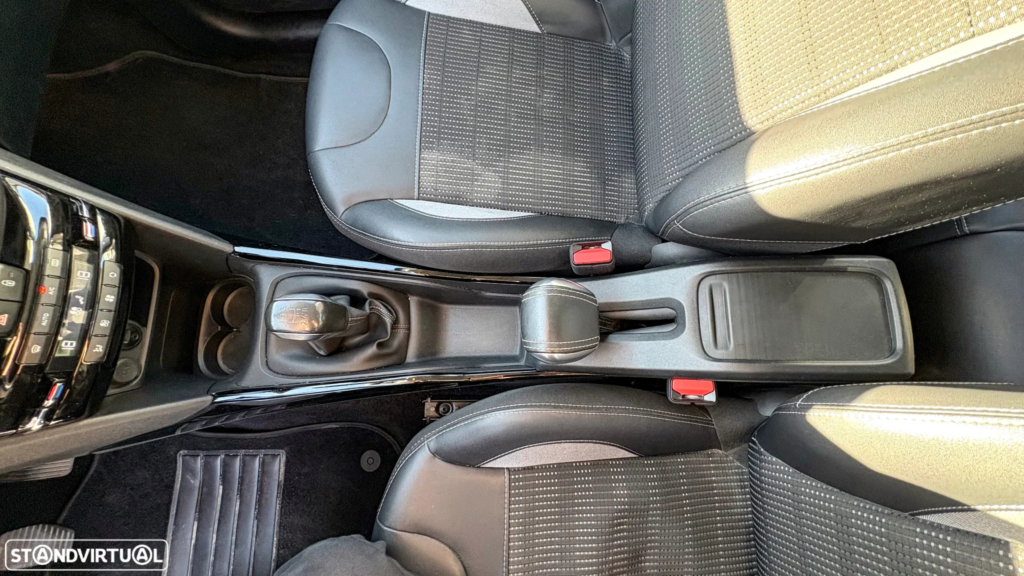 Peugeot 2008 PureTech 110 Stop&Start Allure - 3
