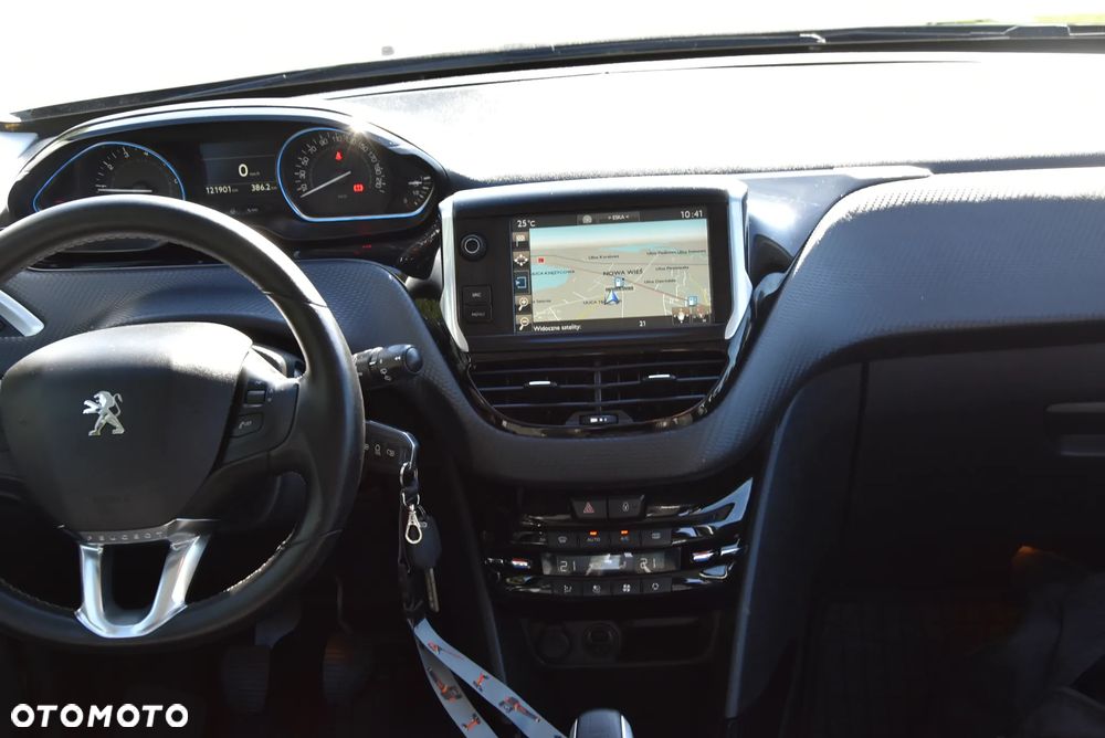 Peugeot 2008 PureTech 110 Stop&Start Allure - 14