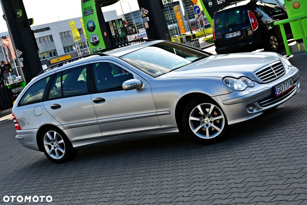 Mercedes-Benz Klasa C 180 Kompressor Classic - 3