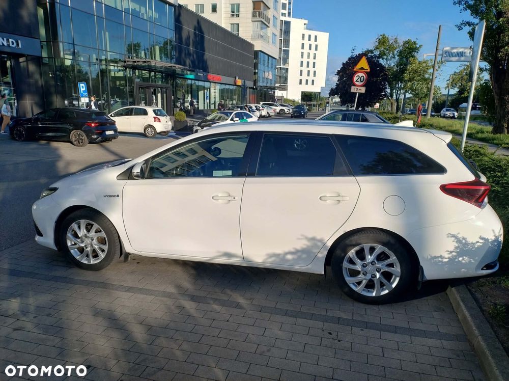 Toyota Auris Hybrid 135 Prestige - 1