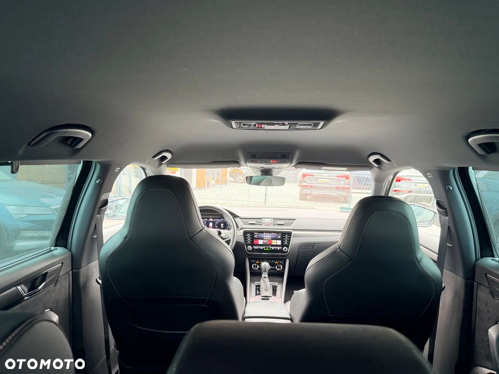 Skoda Superb 1.4 TSI Plug-In Hybrid Sportline DSG - 32