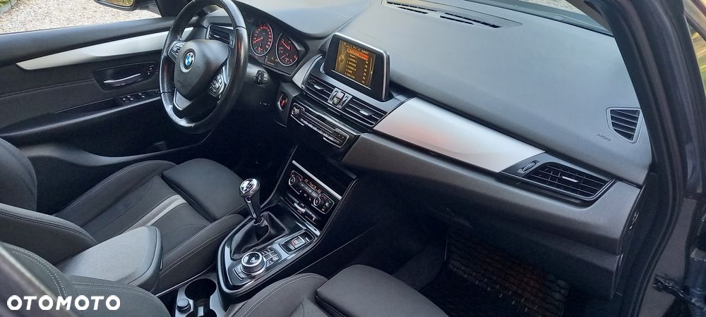 BMW Seria 2 218d GT xDrive Sport Line - 30