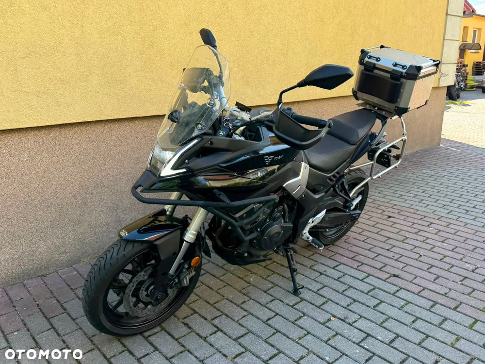 VOGE 500DS - 13