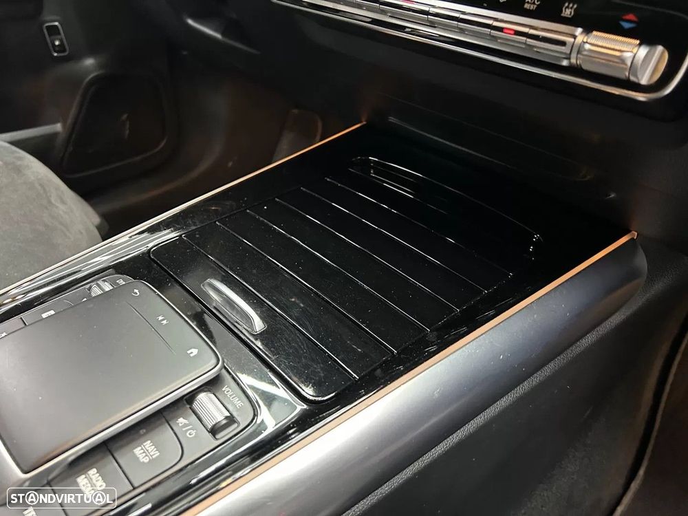 Mercedes-Benz GLA 250 e AMG Line - 24