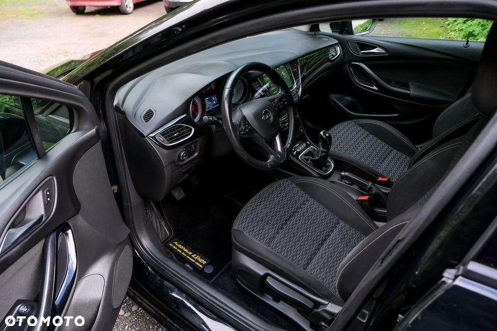 Opel Astra 1.4 T Dynamic - 18