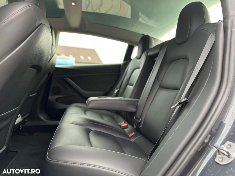 Tesla Model 3 Langstreckenbatterie Allradantrieb Dual Motor - 16