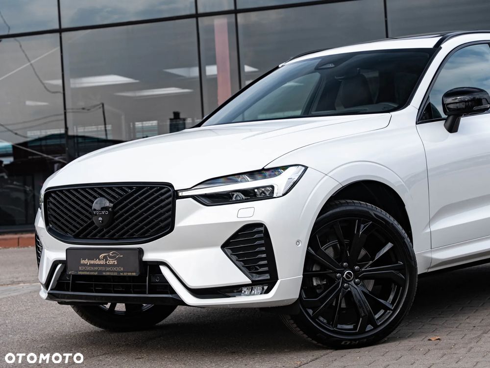 Volvo XC 60 B5 B AWD Plus Dark - 8