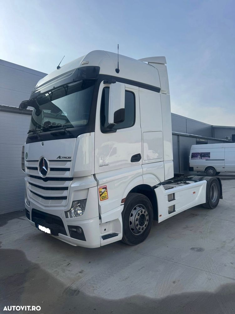 Mercedes-Benz Actros - 2
