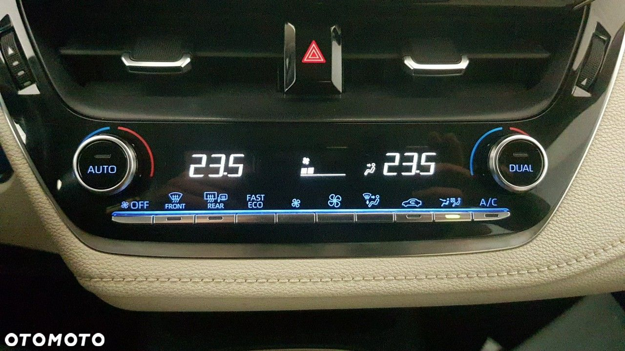 Toyota Corolla - 31
