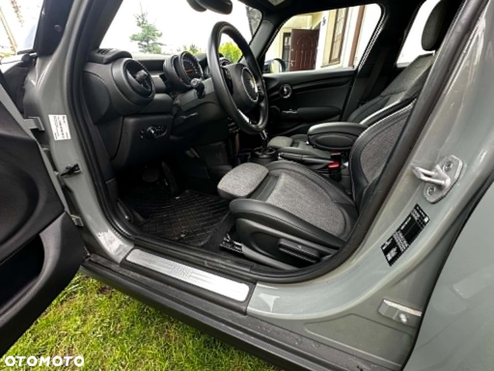MINI Cooper Classic Trim - 8