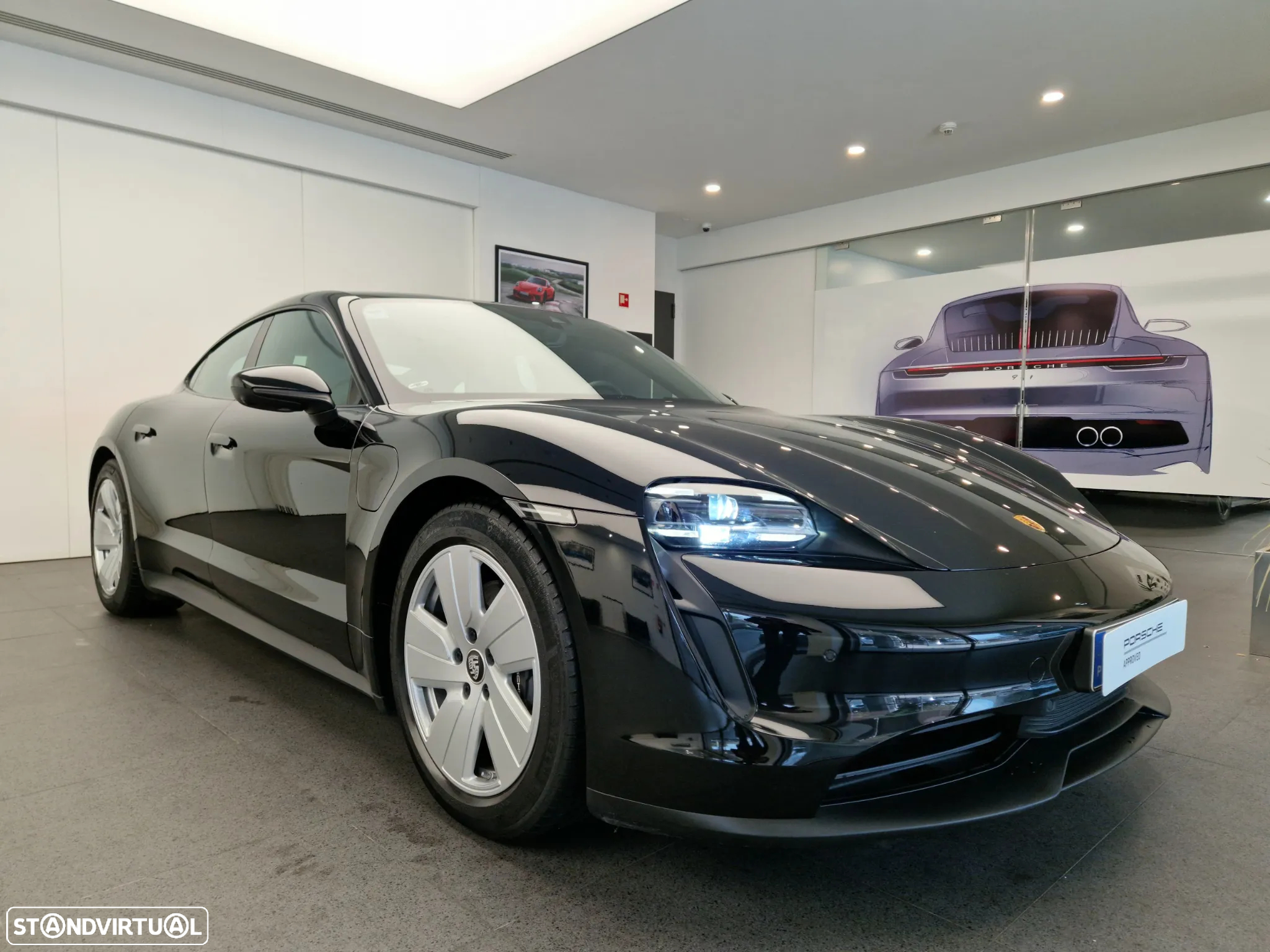 Porsche Taycan Standard - 8