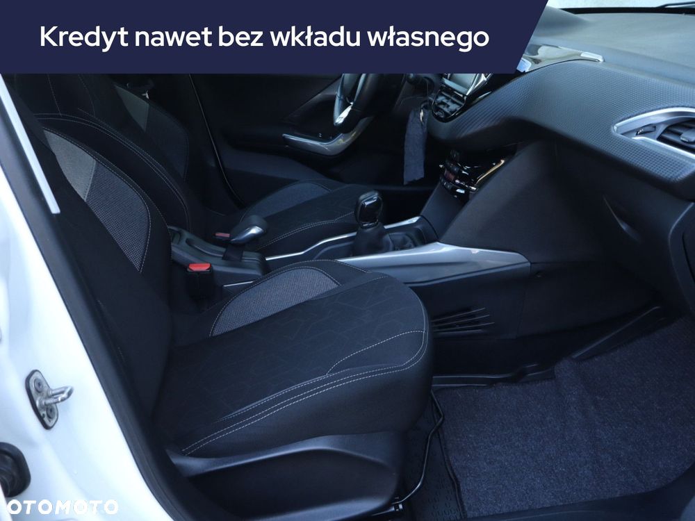 Peugeot 2008 - 11