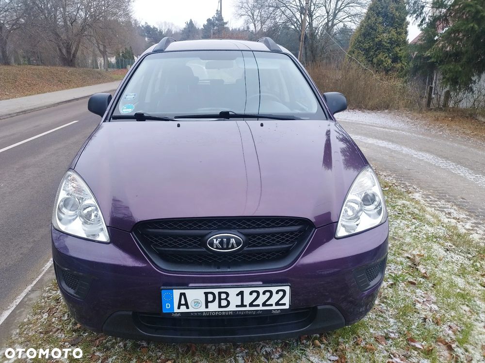 Kia Carens 2.0 EX - 11