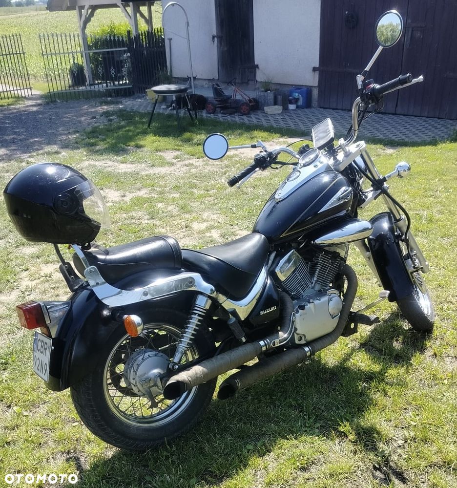 Suzuki Intruder - 4