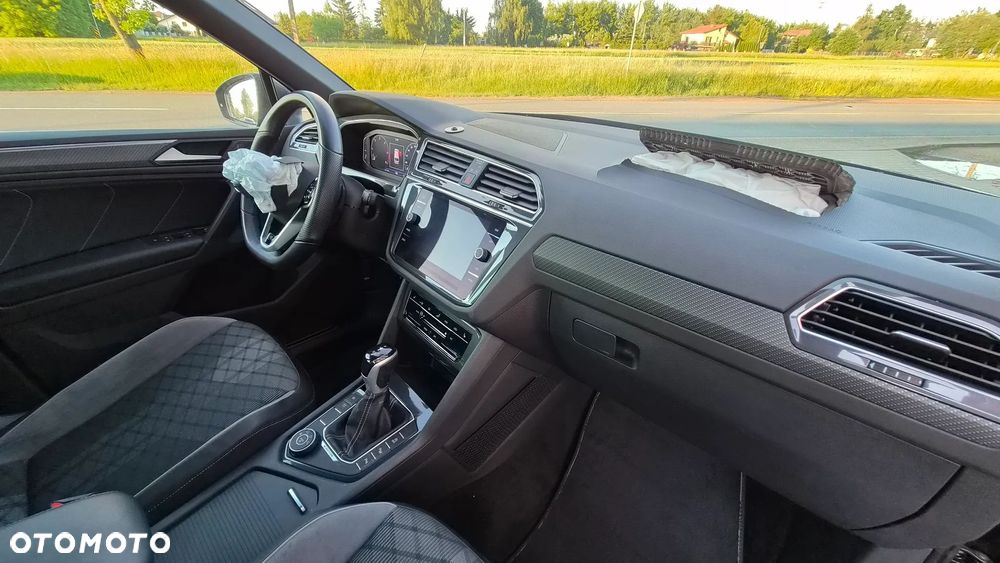 Volkswagen Tiguan 2.0 TDI SCR 4Mot R-Line DSG - 23