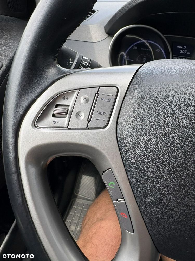Hyundai ix35 - 19
