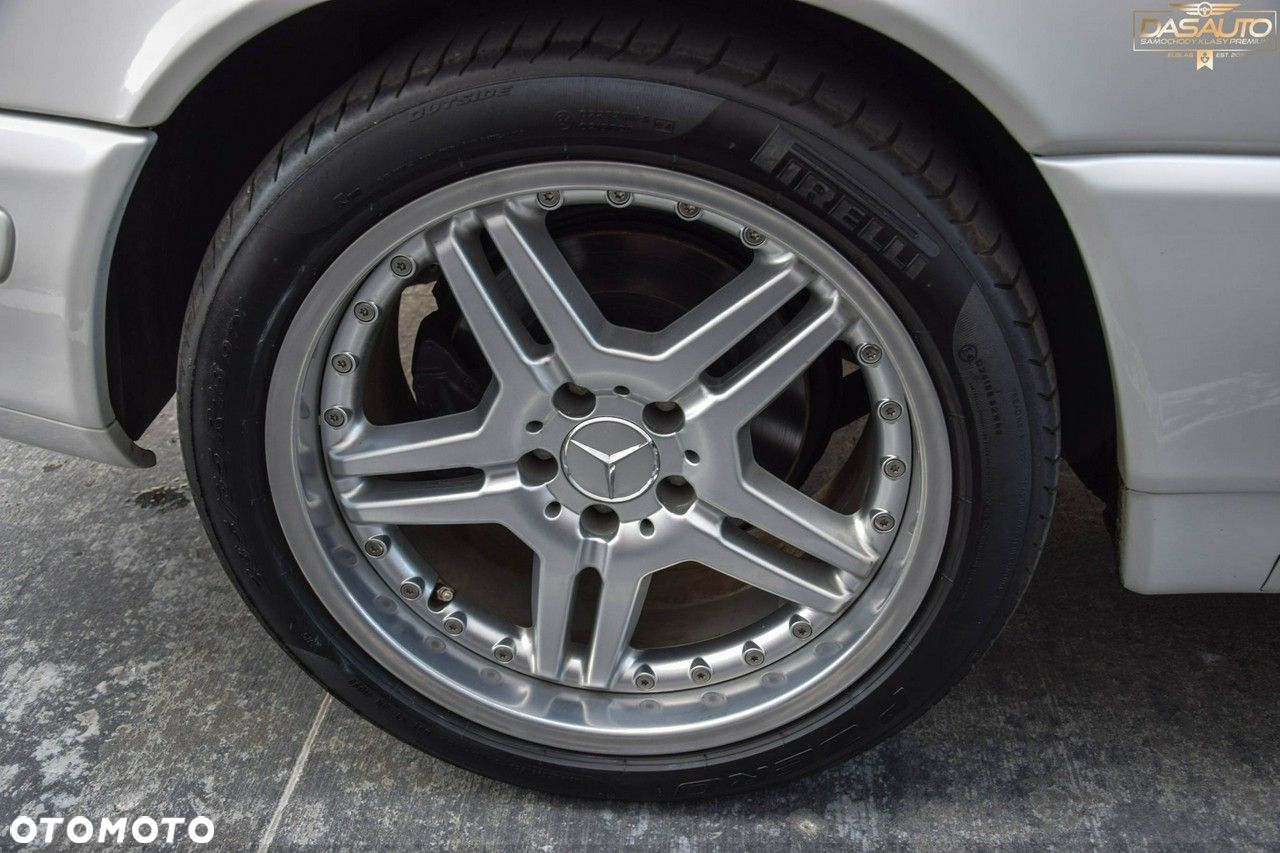 Mercedes-Benz SL - 36