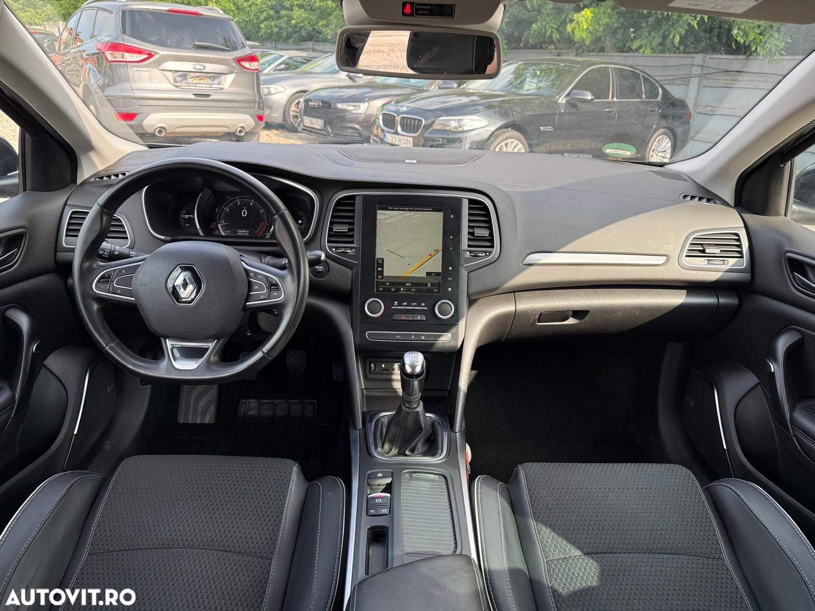 Renault Megane Grandtour ENERGY TCe 130 BOSE EDITION - 31