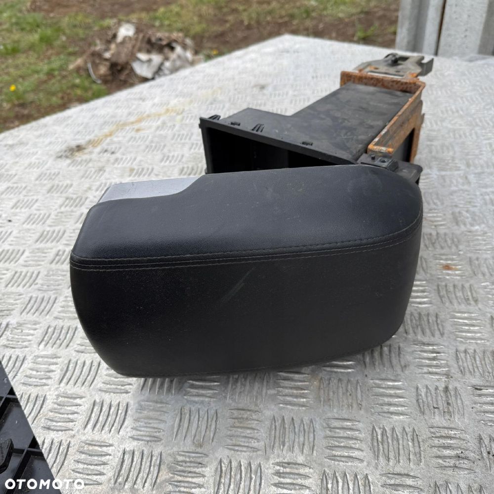 Podłokietnik Hyundai Ix35 - 3